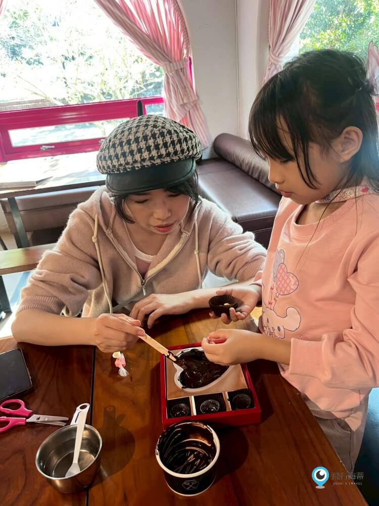 苗栗【巧克力雲莊】歐風莊園吃下午茶 巧克力DIY 親子探險時光 糖果屋滿滿少女心拍不停 - 第15張圖 苗栗【巧克力雲莊】歐風莊園吃下午茶 巧克力DIY 親子探險時光 糖果屋滿滿少女心拍不停