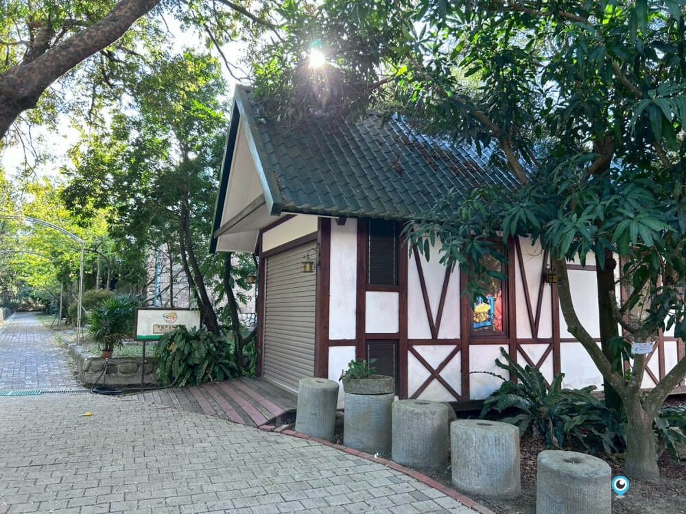 苗栗【巧克力雲莊】歐風莊園吃下午茶 巧克力DIY 親子探險時光 糖果屋滿滿少女心拍不停 - 第32張圖 苗栗【巧克力雲莊】歐風莊園吃下午茶 巧克力DIY 親子探險時光 糖果屋滿滿少女心拍不停