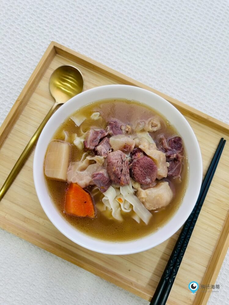 【團購】藍海饌牛肉麵 超彭湃料理包 湯頭鮮甜 肉大塊 全家人吃了都說好吃要再買