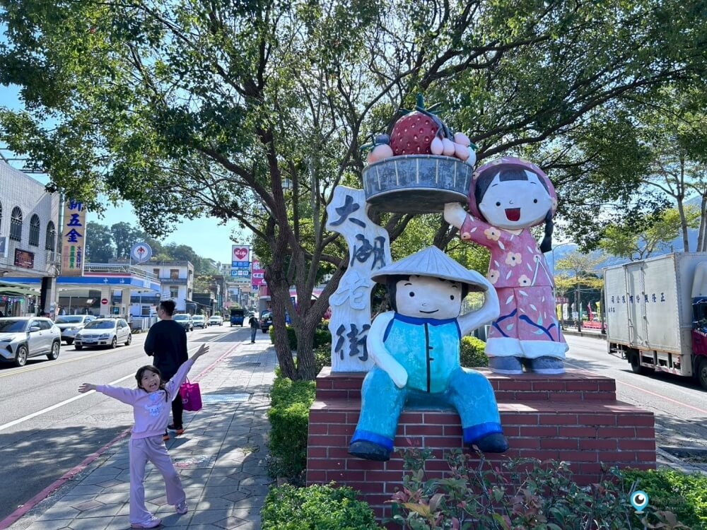 苗栗【大湖酒莊】採草莓後的完美中繼站 最愛來喝草莓果汁 拍大草莓全家福