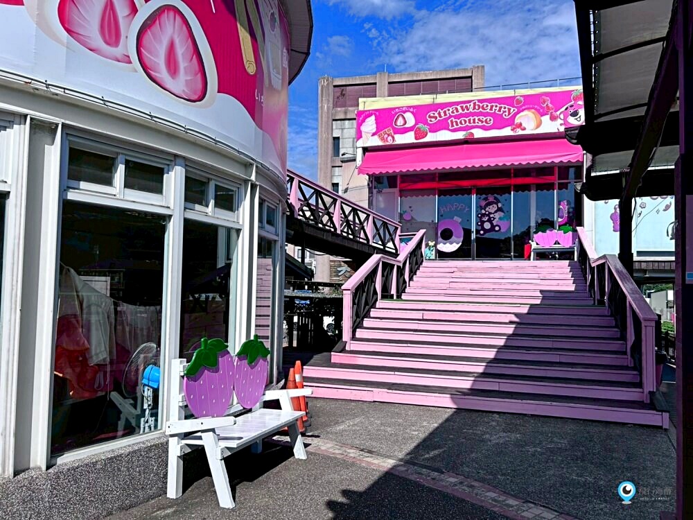 苗栗【大湖酒莊】採草莓後的完美中繼站 最愛來喝草莓果汁 拍大草莓全家福