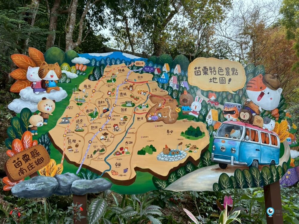 苗栗【橄欖樹咖啡民宿】走進山中秘境的鄉村小屋 轉角遇見貓咪 點燈後美到不想睡