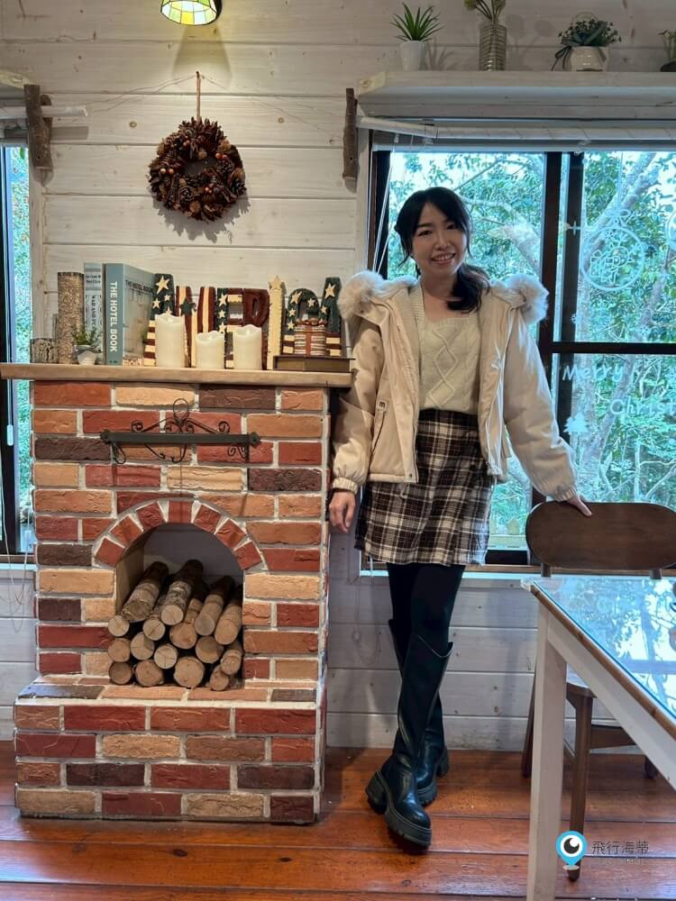 苗栗【橄欖樹咖啡民宿】走進山中秘境的鄉村小屋 轉角遇見貓咪 點燈後美到不想睡
