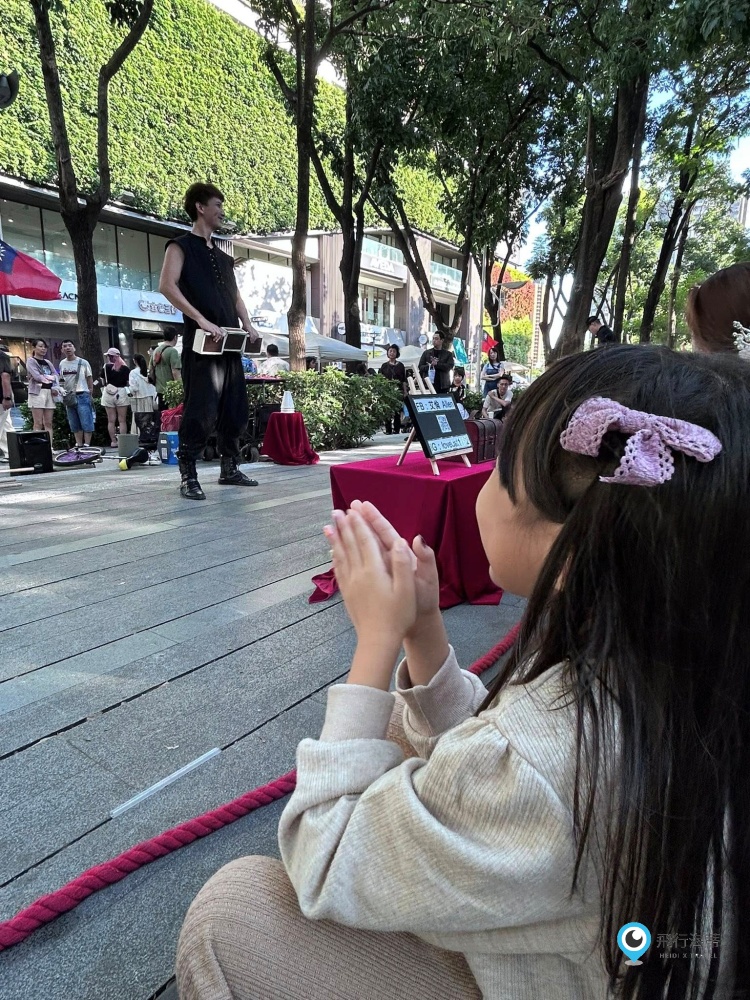 母女倆的台中一日小旅行 教孩子搭公共交通工具 解鎖搭火車 捷運 台中市公車