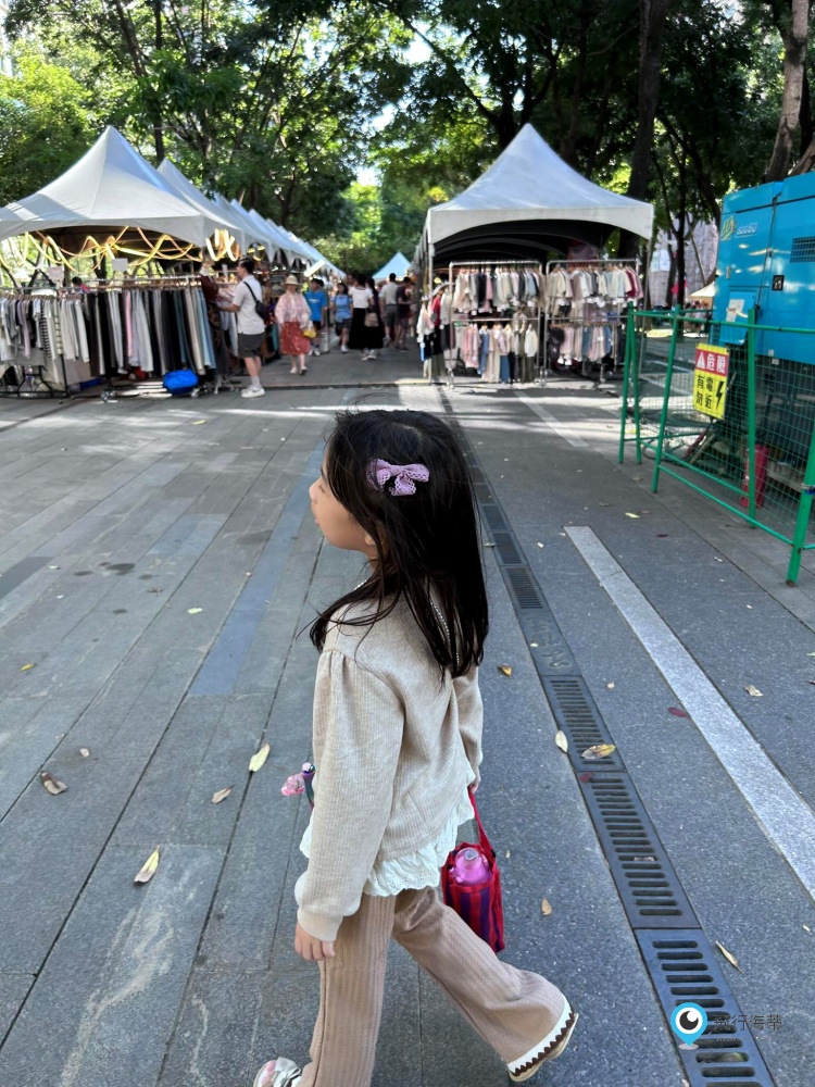 母女倆的台中一日小旅行 教孩子搭公共交通工具 解鎖搭火車 捷運 台中市公車