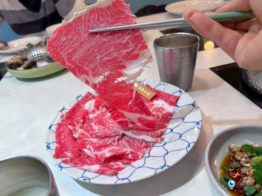 彰化【養鍋】蔬菜自助吧吃到飽火鍋 現切肉片新鮮美味 飲料選擇多 用餐環境氣氛好