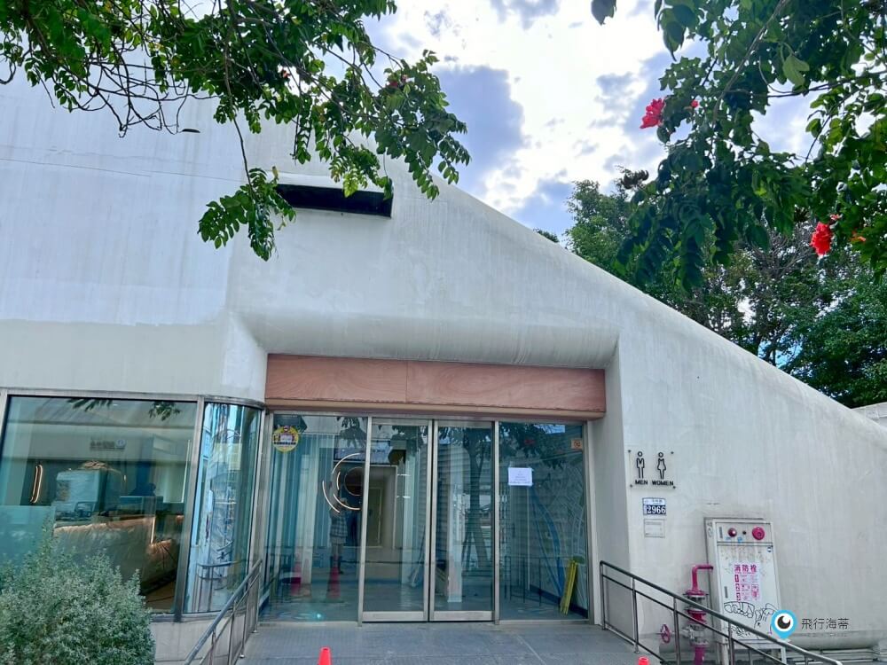 台中【中央公園遊客中心】來曼哈頓國際航廈體驗偽出國 當機長開飛機 飛機迷千萬不要錯過 - 第4張圖 台中【中央公園遊客中心】來曼哈頓國際航廈體驗偽出國 當機長開飛機 飛機迷千萬不要錯過