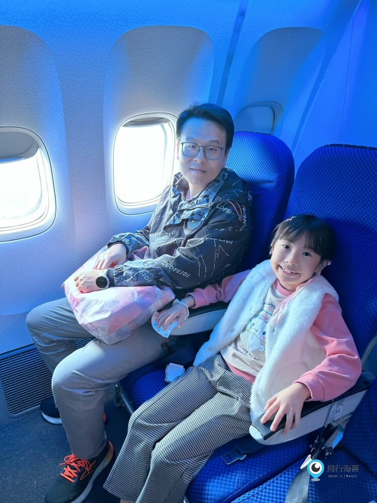 台中【中央公園遊客中心】來曼哈頓國際航廈體驗偽出國 當機長開飛機 飛機迷千萬不要錯過