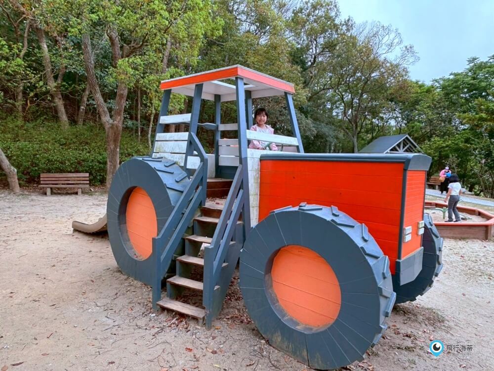 苗栗【飛牛牧場】台版紐西蘭 體驗擠牛奶  餵小羊喝奶 超大片草原超美拍療癒