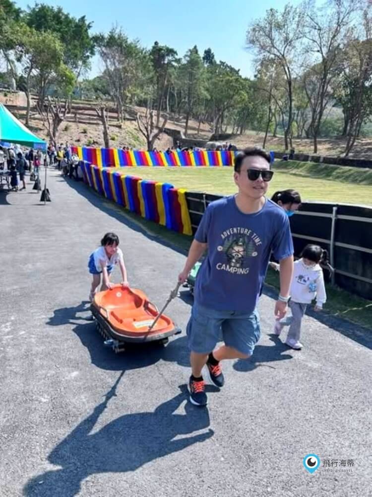 台南【走馬瀨農場】不只露營烤肉 還有彩色滑草區 稻草堆 馬術表演 熱鬧非凡